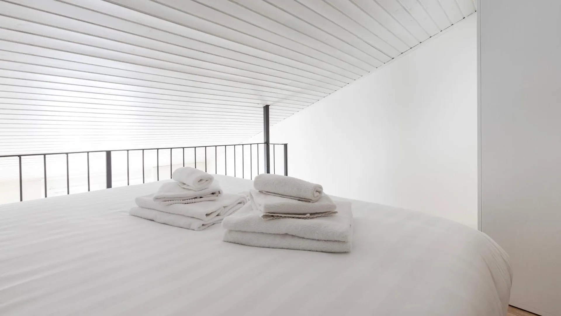Italianway Apartment Milan 0*,  Italy